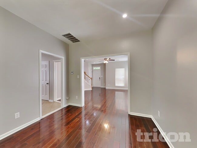 Foto del edificio - 9226 Stone Abbey Pl