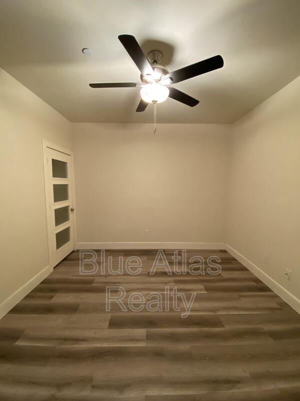 Building Photo - 2690 Rockbrook Dr