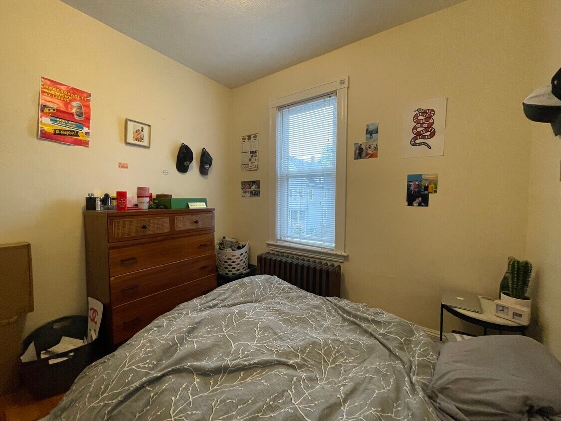 Primary Photo - 65 Fairbanks St