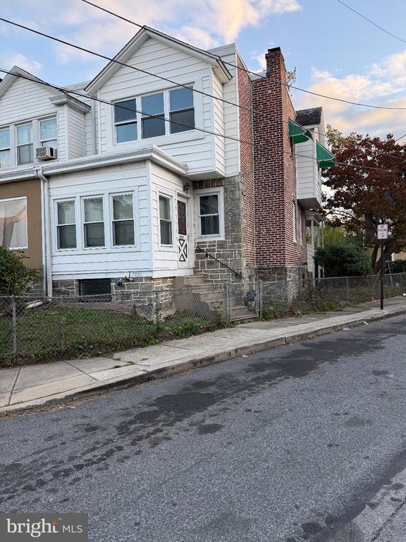 Building Photo - 7250 Radbourne Rd