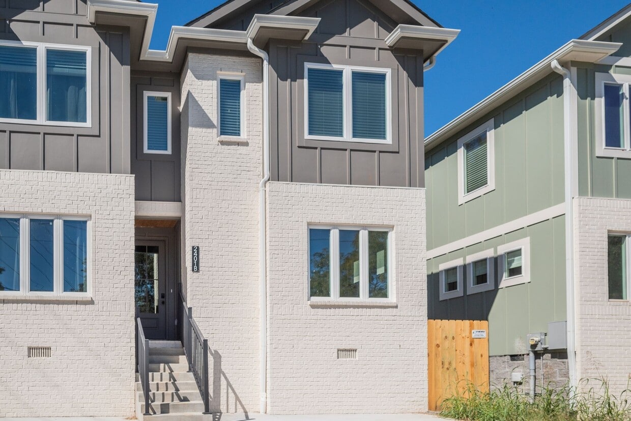 Photo - 2401 Inga St (Nashville, TN)