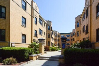 Building Photo - 2335 N Rockwell St