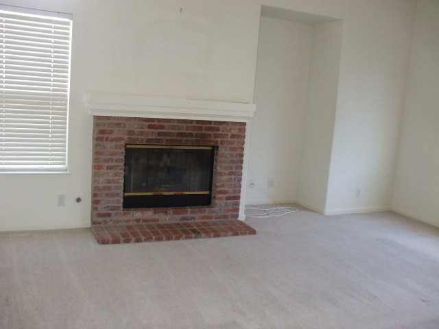 Building Photo - Fabulous Home on Large Corner Lot