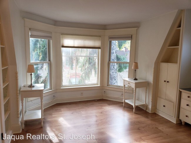 Foto del edificio - 1 br, 1 bath House - 402 Pearl Street