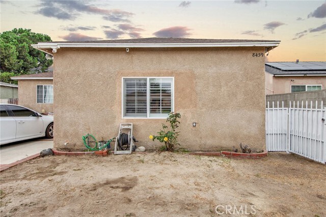 Primary Photo - 8457 O'Melveny Ave