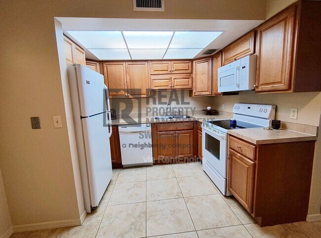 Foto del edificio - 12471 McGregor Blvd