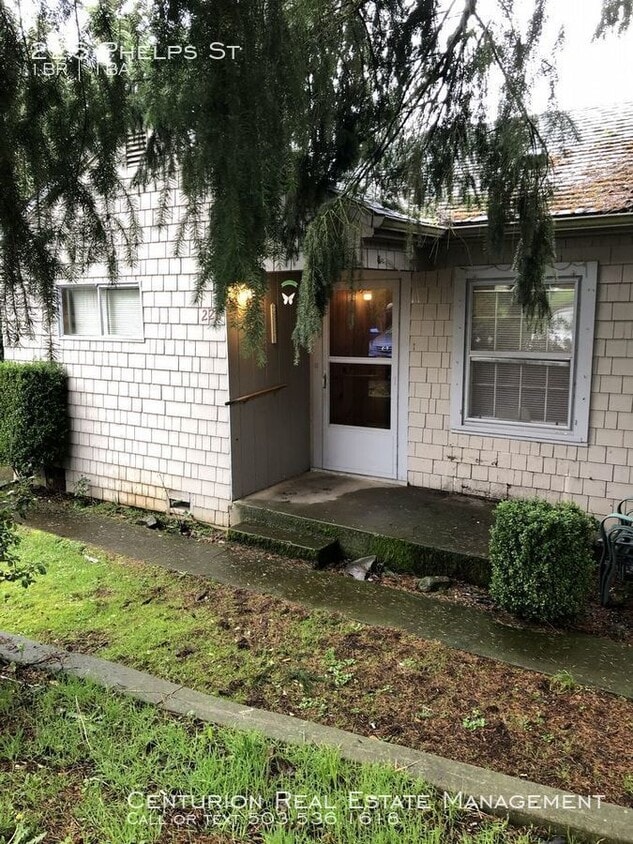 226 Phelps St, Silverton, OR 97381 Room for Rent in Silverton, OR