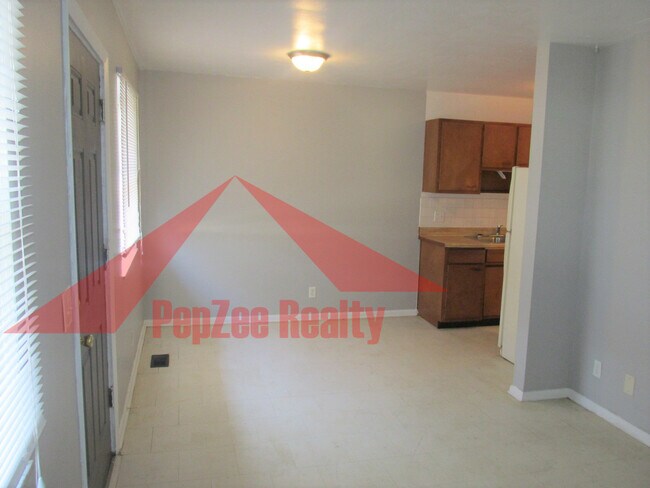 Foto del edificio - 307 S Hedges St