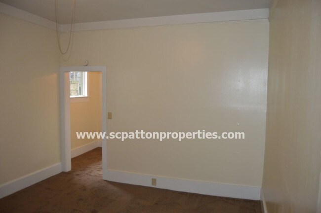Building Photo - Five Points Duplex