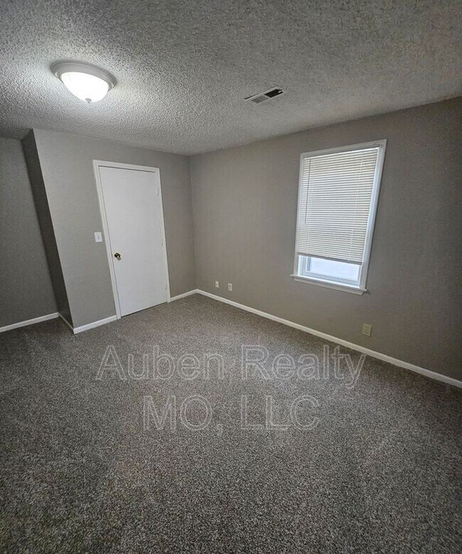 Foto del edificio - 11757 Wood Oak Ave