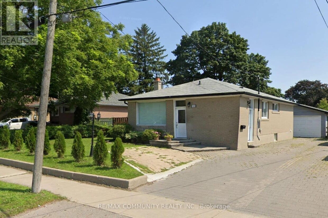 Photo principale - 315 Rossland Rd W