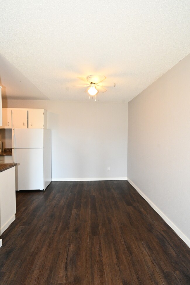 Building Photo - 4280 Quentin Ave