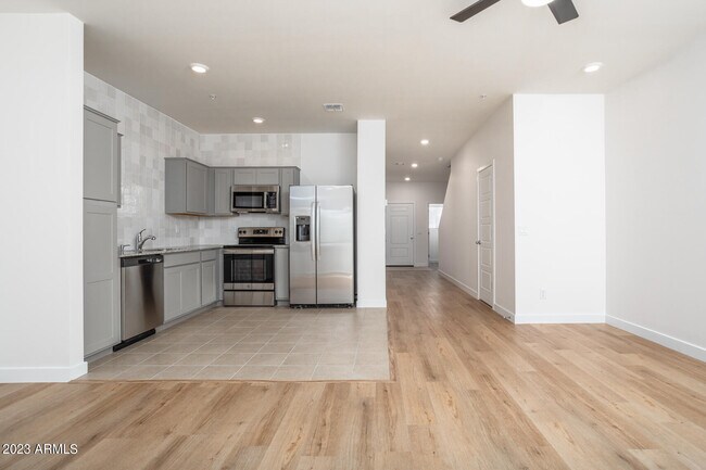 Building Photo - 2169 W Harmont Dr
