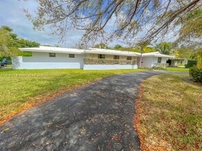 Building Photo - 7485 SW 126th St