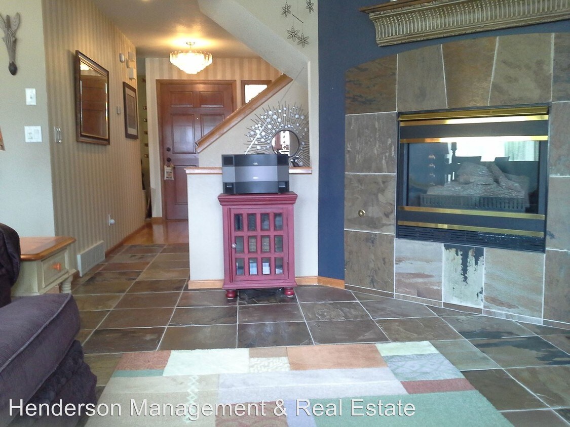Primary Photo - 3600 Terry Point Dr