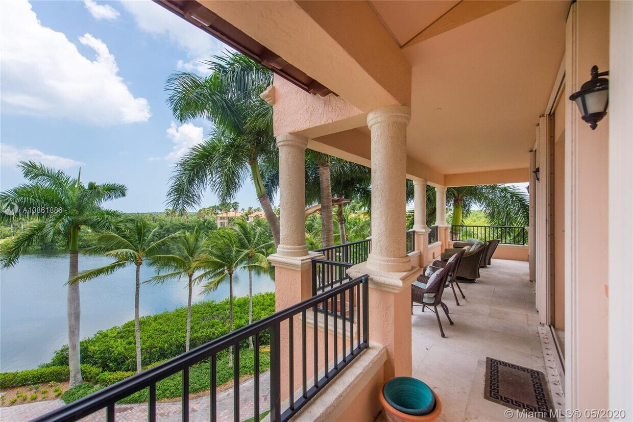 Primary Photo - 13647 Deering Bay Dr