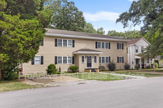 Photo - 1415 Commerce Ave Apartment