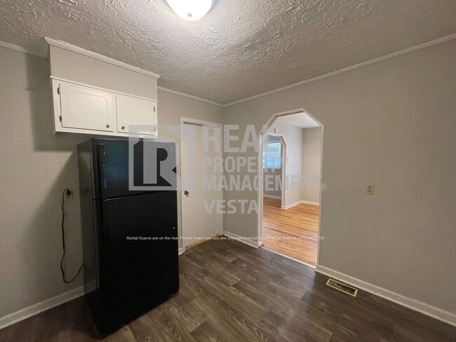 Building Photo - Three Bedroom Home in East Macon