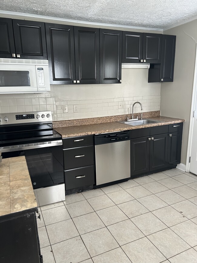 Building Photo - 202 Morgan St