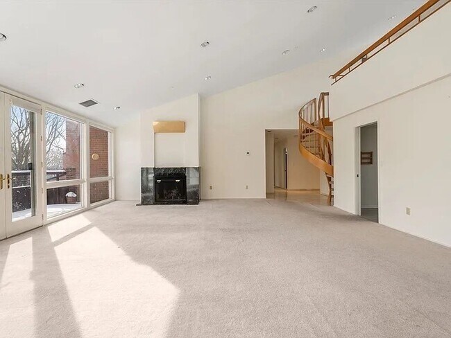 Foto del edificio - 241 Perkins St