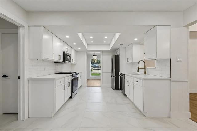 Foto del edificio - 1704 Venetian Cir