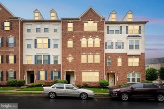 Building Photo - 6425 Alan Linton Blvd E