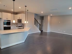 Foto del edificio - 8612 Cedar Brook Point Dr