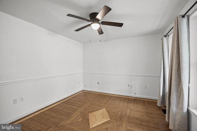Building Photo - 109 6th Ave