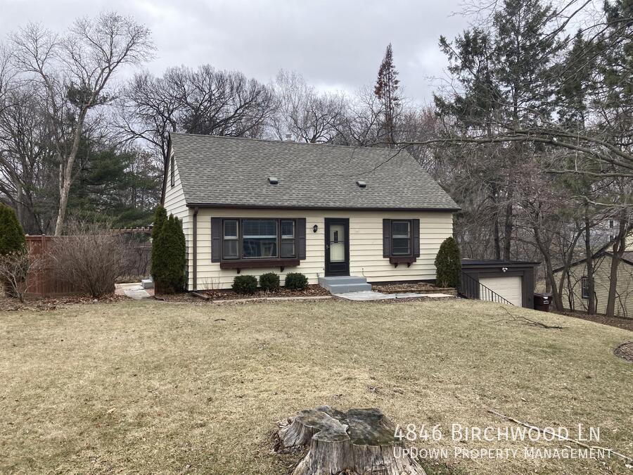 Foto principal - 4846 Birchwood Ln