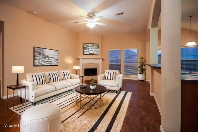 Foto del edificio - 3211 Quail Run Dr
