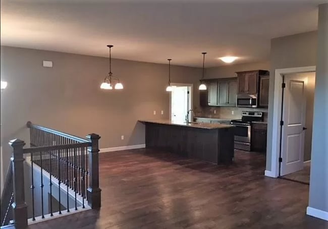 Building Photo - 4423 SE Gemstone Ln
