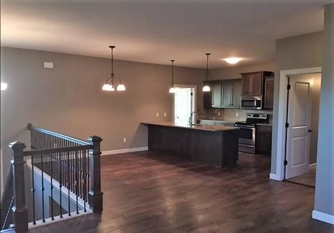 Foto del edificio - 4423 SE Gemstone Ln