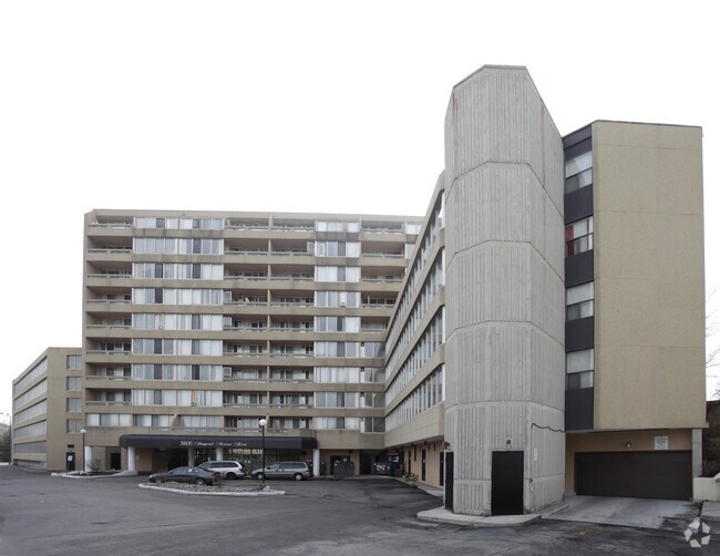 Photo principale - 5600 Sheppard Avenue East