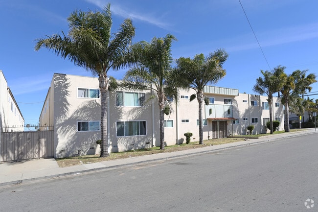 Building Photo - Cuesta Del Mar Apartments