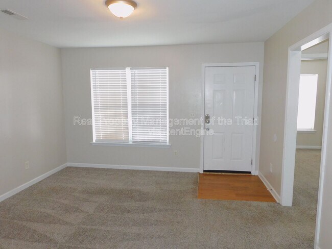 Foto del edificio - 3211 North O.Henry Boulevard