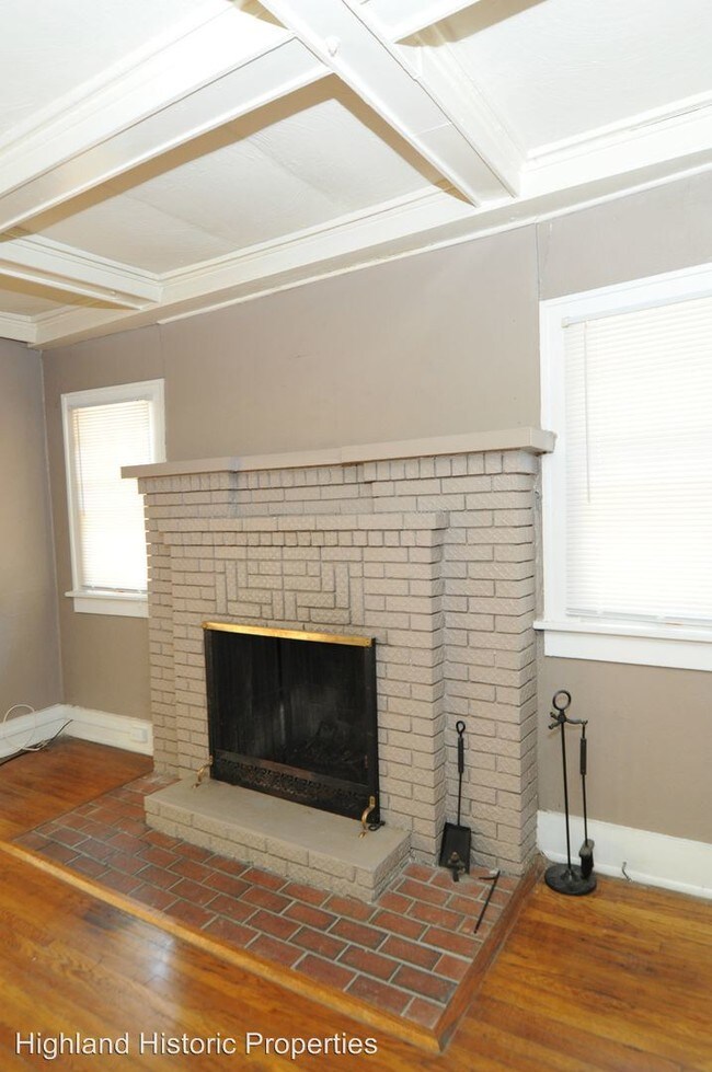 Building Photo - 3 br, 1 bath Apartment - 1423 33rd Street So.