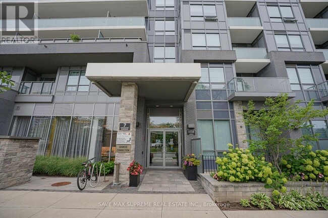 Building Photo - 220-227 KENASTON Gdns