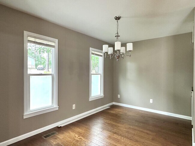Foto del edificio - 5591 Bellflower St