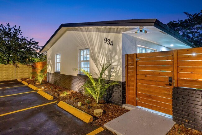 Foto del edificio - 934 NW 4th Ave