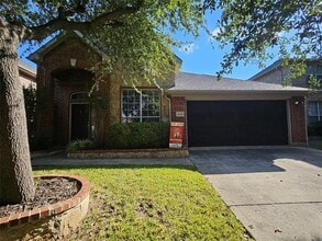 Building Photo - 4948 Paddock Dr