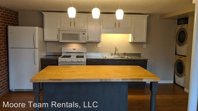 Building Photo - 1 br, 1 bath Apartment - 28 Honeybee Drive
