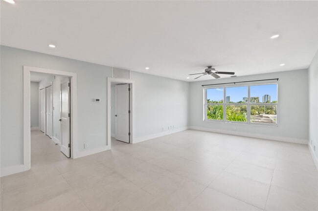 Building Photo - 1770 E Las Olas Blvd