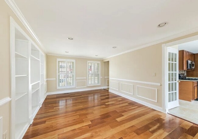 Foto del edificio - 102 S Cameron St