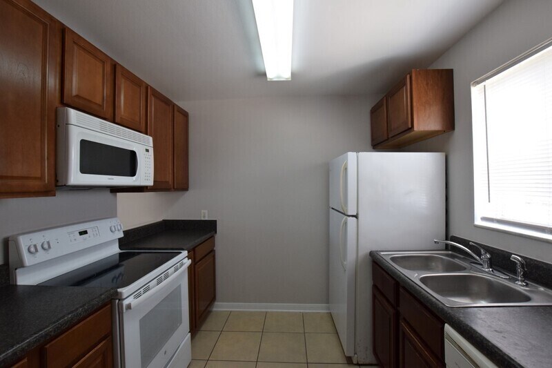 Foto principal - 114 Cory Ln