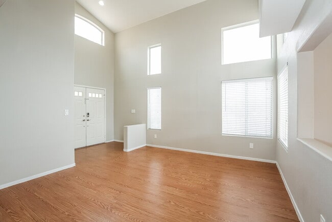 Building Photo - 1645 Splinter Rock Way