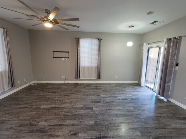 Foto del edificio - 9765 W Overlook Ridge Ave
