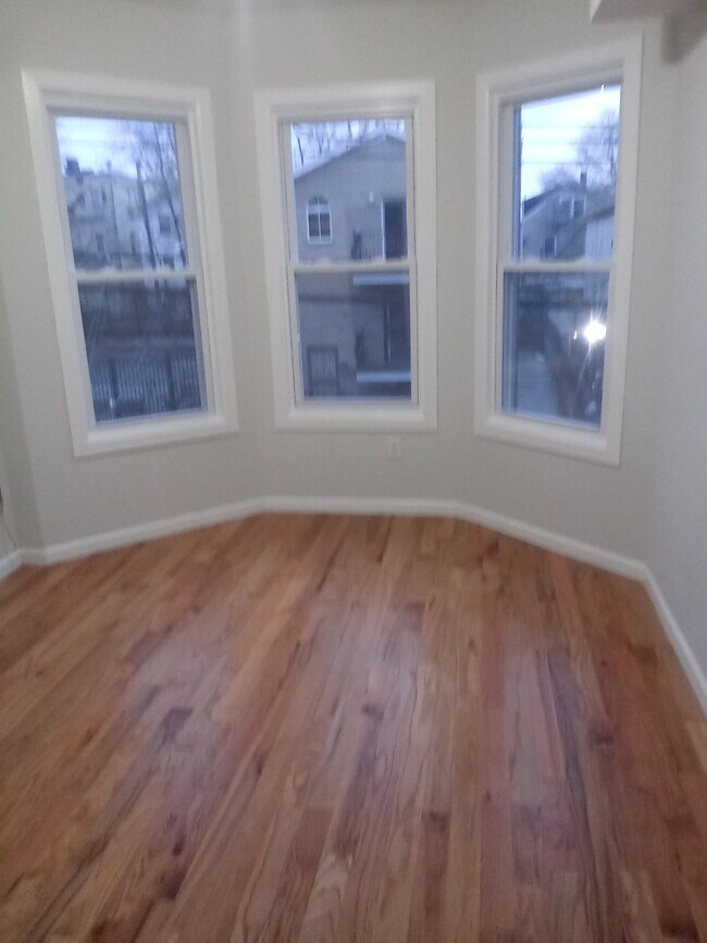 Building Photo - 141 Wilkinson Ave