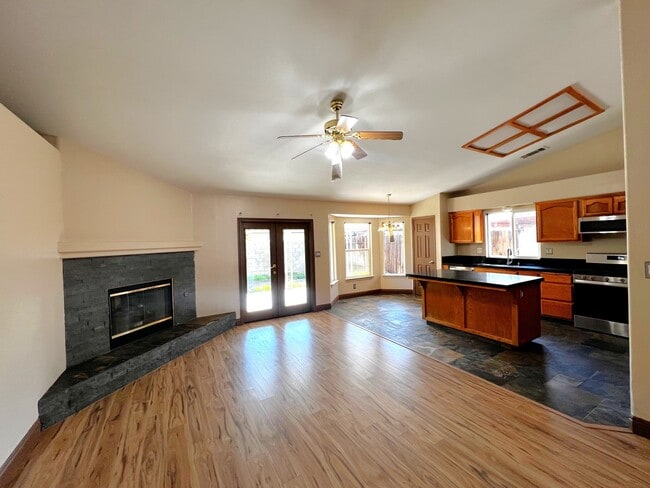 Building Photo - 4211 Rio Viejo Dr