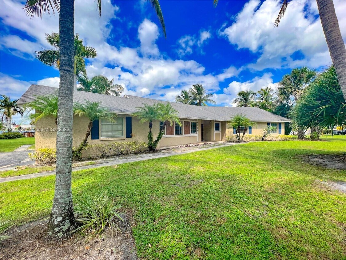 10013 SW 57th Ct, Cooper City, FL 33328 House Rental in Cooper City