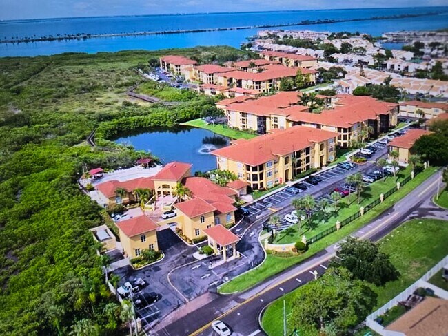 Foto del edificio - 4311 Bayside Village Dr